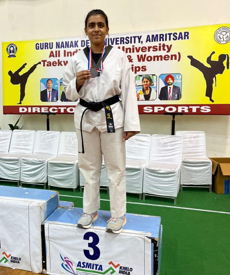 All India Inter University Taekondo Women Championship 2024-25, held at Guru Nanak Dev University, Amritsar, from 12-11-24 to 15-11-24. Navodaya Medical College, Raichur. ANANYA J. P. KUMAR secured the BRONZE MEDAL